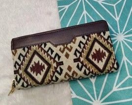 Stylish Double Zipper Wallet for Everyday Use v1.0